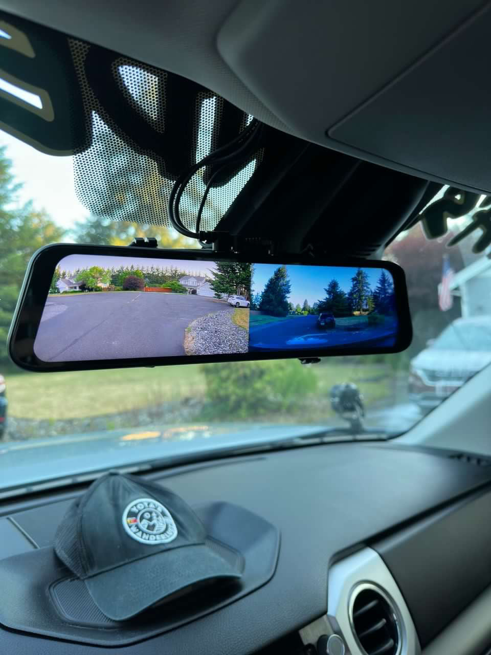 Wolfbox G900 digital mirror and dash cam